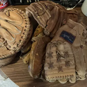 Leather Baseball Gloves