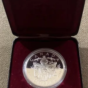 1994 RCMP Dog Team Coin 92.5% Silver 25.175 Grams