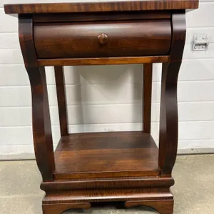 Kvadro Furniture Nightstand