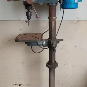 Heavy-duty floor drill press, 5/8" chuck model