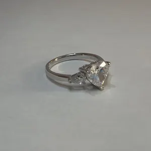 New 925S 2.0 Carat Simulated Diamond Trinity Ring
