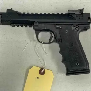 Volquartsen pistol