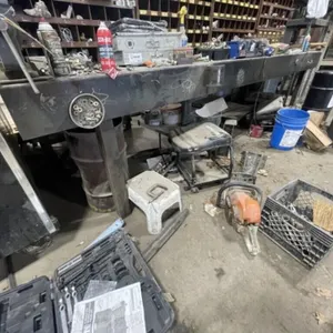 Heavy Duty Work Bench w/5" Vise