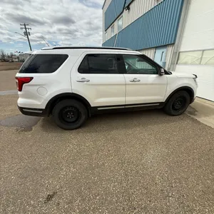 2018 Ford Explorer Platinum SN: 1FM5K8HT3JGA38369