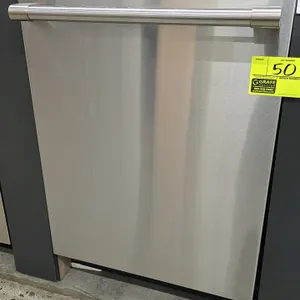 Monogram ZDT925SPN7SS built-in dishwasher. Features a stainless steel finish, hidden top controls, stainless steel tub, and 3 racks. 24"W. S/N: HT8018