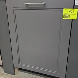 Signature Kitchen Suite SKSDW2402P built-in dishwasher. Features a gray cabinet-match facade, top control panel, steam cycles, and a stainless steel i