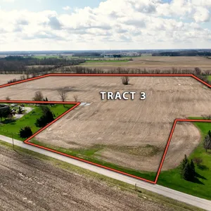 TRACT 3: 32.63+/- Acres