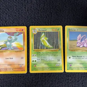 1999 Pokemon Base set #52 Machop; # 55 Metapod; #55 Nidoran