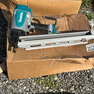 MAKITA AN924 3-1/2" FRAMING NAILER