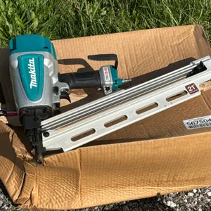 MAKITA AN924 3-1/2" FRAMING NAILER
