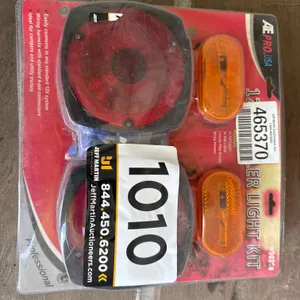 UNUSED TRAILER TAIL LIGHT KIT
