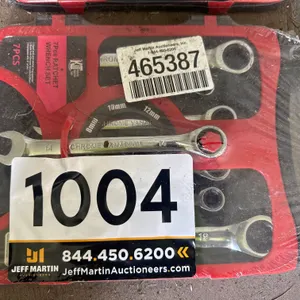 UNUSED 7 PC RATCHET WRENCH SET