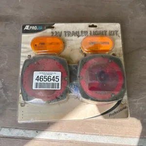 UNUSED TRAILER TAIL LIGHT KIT