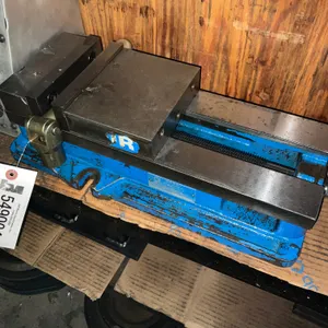 KURT D688 6” ANGLOCK VISE SN: 18789