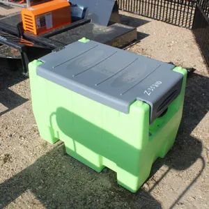 PLASTIC FUEL TANK WITH PUMP