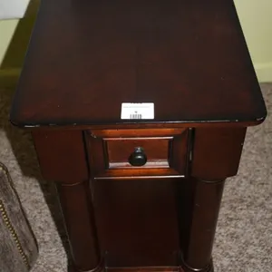 1 Drawer Side Table, Measures 14 X 22 X 24