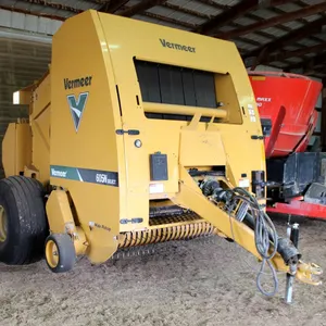 2017 Vermeer 605N Select Round Baler