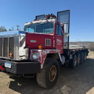 1990 International  Navistar Paystar 5000 26' Flat Bed Truck