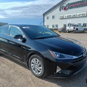 2020 Hyundai Elantra SE Car