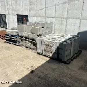 Retaining wall blocks