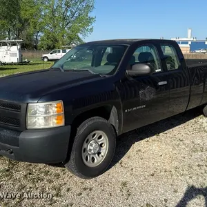 2008 Chevrolet Silverado 1500  Ext. Cab pickup truck