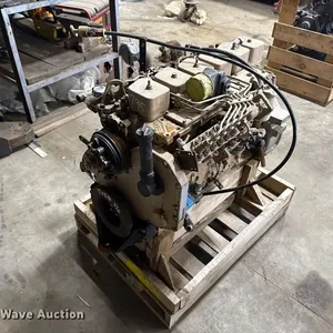 2004 Cummins engine