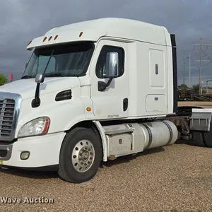 2015 Freightliner Cascadia semi truck