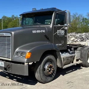 1999 Freightliner FLD semi truck