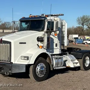 2018 Kenworth T800 Glider semi truck