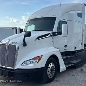 2024 Kenworth T680 semi truck