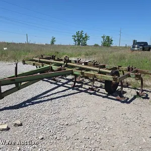 John Deere field cultivator
