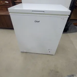 Master Chef White Chest Freezer, Approximately 5 Cu Ft Capacity, Top-Opening Lid with Handle 33.6 x