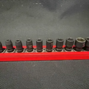 Expert shallow impact sockets