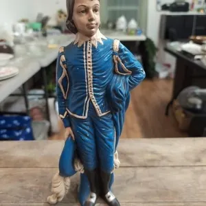 Figurine