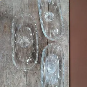 3 glass dishes
