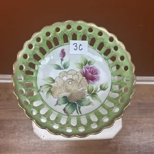 Pedestal compote bowl