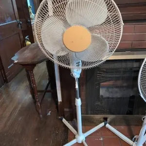 Oscillating fan stand works