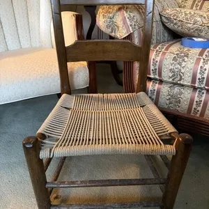 Vintage child�s chair