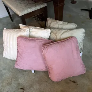 6 pc pillow throw lot 2 green, 2 white,2 pink