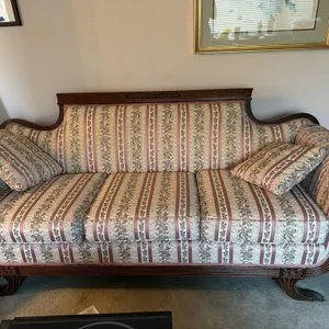 Couch and 2 pillow throws