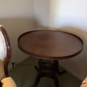 End Table Oval