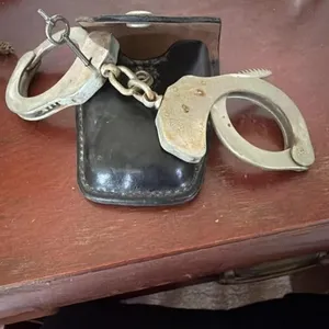 Hand cuffs