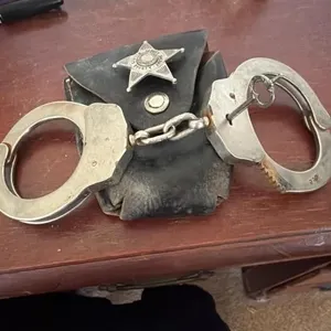 Hand cuffs