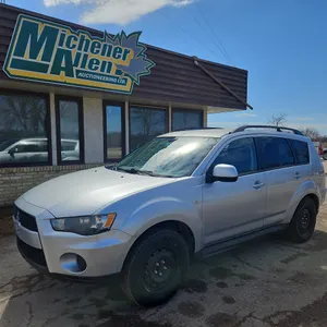 2013  Mitsubishi  Outlander