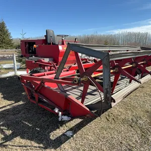 VERSATILE 400 14' S/P SWATHER