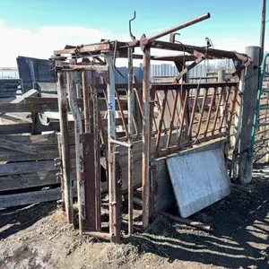 CATTLE SQUEEZE