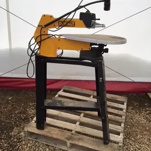 DeWalt 20in Scroll Saw on Stand