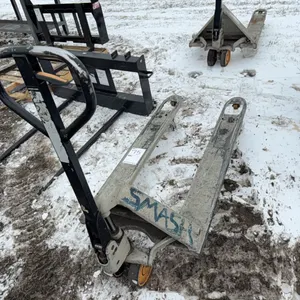 Seller #75. Pallet jack￼