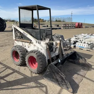 ID 2195 Melroe M-600 Bobcat