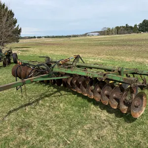 John Deere 12' Disc